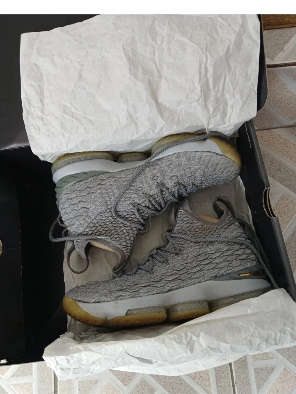 Nike Men's Grey Knit Athletic Sneakers Lebron XV